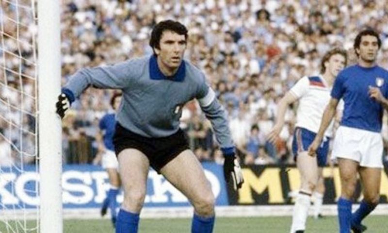 Hành Trình Vàng của Dino Zoff với Đội Tuyển Quốc Gia Italia