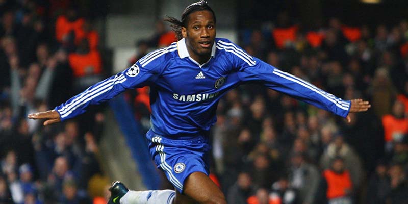 Drogba có xuất phát điểm khá muộn so với nhiều cầu thủ khác