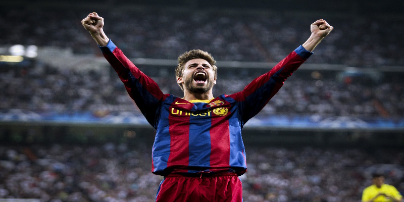 Trung vệ xuất sắc hàng đầu thế giới thời điểm 2014/15 - Gerard Pique