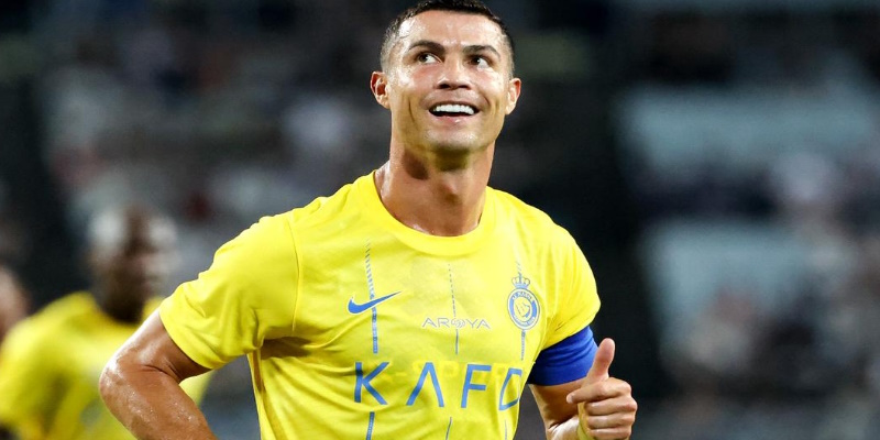 Ronaldo là cầu thủ có mức thu nhập cao nhất thế giới hiện tại